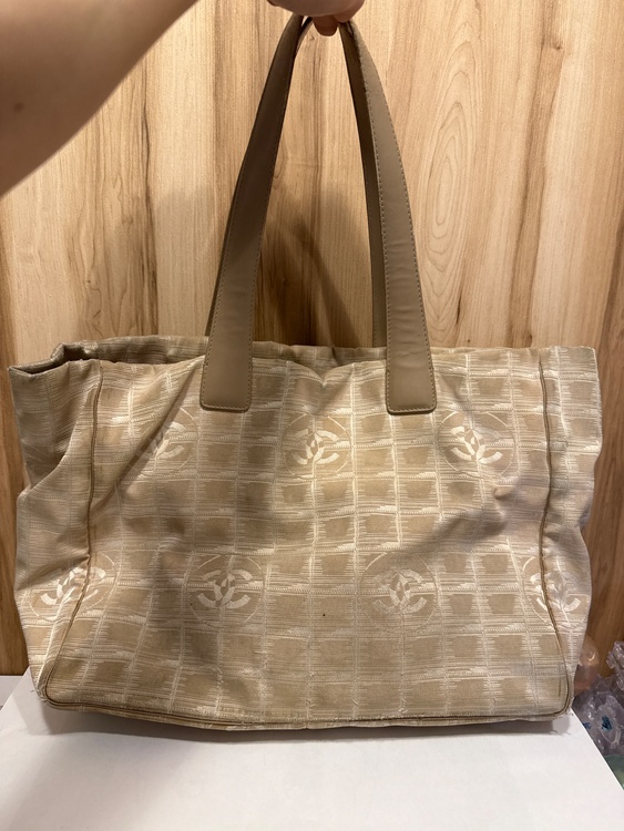 CHANEL トラベルライン　トートバッグ（ブランドバッグ）の商品画像 - 査定依頼日：2026年4月26日 - 最高査定価格：15,000円