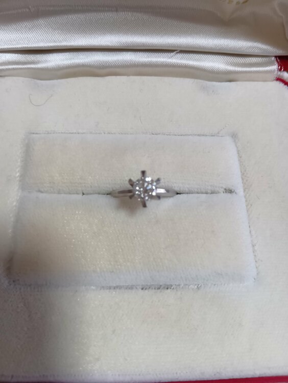 ダイヤモンドリング💍（宝石）の商品画像 - 査定依頼日：2026年9月5日 - 最高査定価格：350,000円
