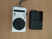CASIO EXILM EX-ZR100（カメラ）の商品画像 - 査定依頼日：2026年5月9日 - 最高査定価格：8,000円