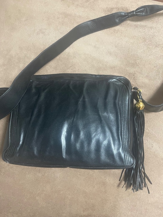 CHANEL ブラックショルダーバック（ブランドバッグ）の商品画像 - 査定依頼日：2025年10月10日 - 最高査定価格：95,000円