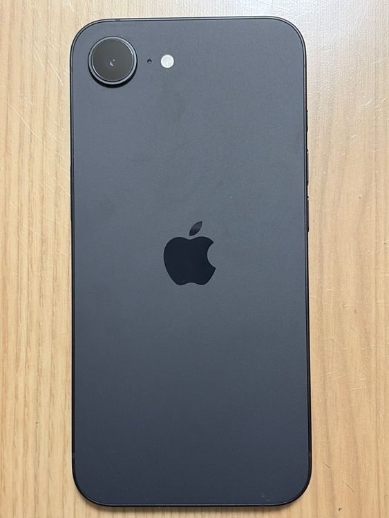 iPhone 16e 128GB SIMフリー（スマホ）の商品画像 - 査定依頼日：2026年2月14日 - 最高査定価格：60,000円