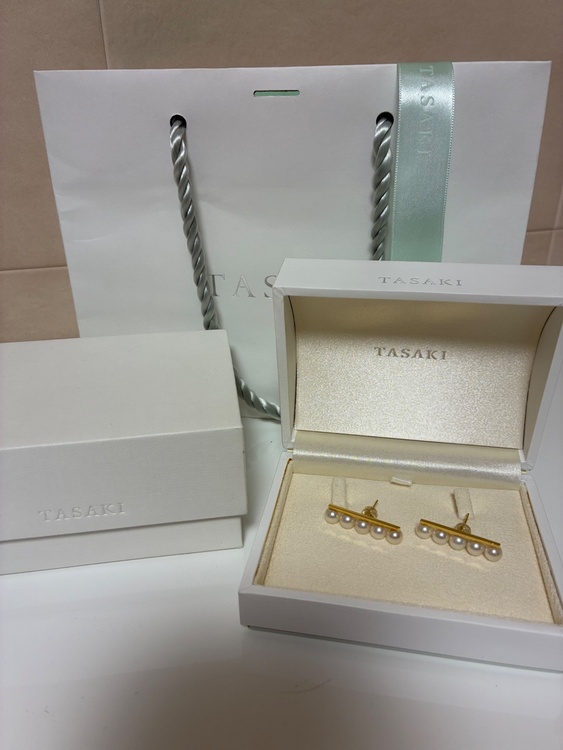 TASAKI パール　バランスピアス　5連　YG（宝石）の商品画像 - 査定依頼日：2025年12月22日 - 最高査定価格：220,000円