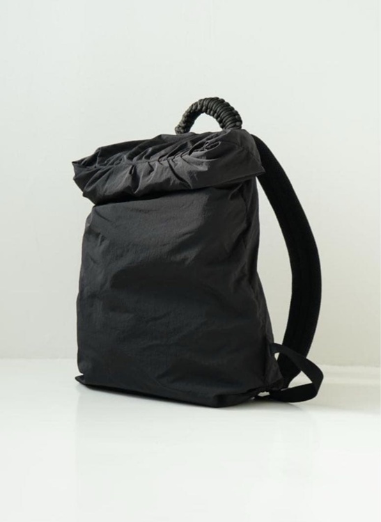 Bottega Veneta ブラック リュック（ブランドバッグ）の商品画像 - 査定依頼日：2026年1月10日 - 最高査定価格：70,000円