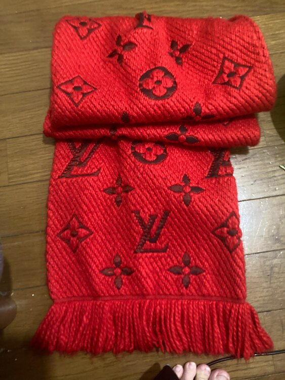 ルイヴィトン　マフラー（古着・ファッション）の商品画像 - 査定依頼日：2025年4月23日 - 最高査定価格：12,000円