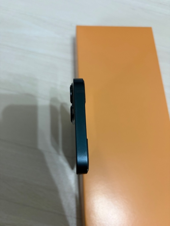 iPhone 13 128GB docomo（スマホ）の商品画像 - 査定依頼日：2026年1月25日 - 最高査定価格：33,000円