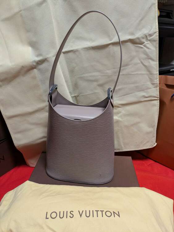 ノクターン（ブランドバッグ）の商品画像 - 査定依頼日：2025年3月6日 - 最高査定価格：45,000円