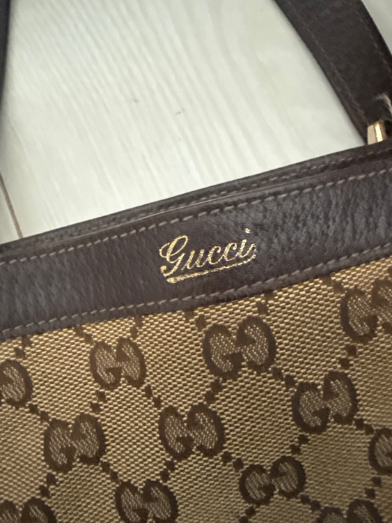 グッチ　GCスプリーム　（ブランドバッグ）の商品画像 - 査定依頼日：2025年10月31日 - 最高査定価格：20,000円
