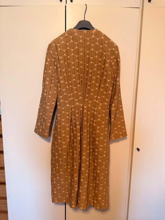 コート（古着・ファッション）の商品画像 - 査定依頼日：2025年11月17日 - 最高査定価格：5,000円