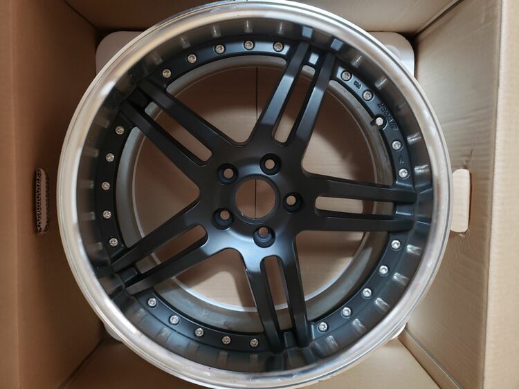 ワークグノーシスgs2（カー用品）の商品画像 - 査定依頼日：2025年10月23日 - 最高査定価格：11,000円