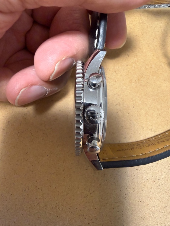 ブライトリング ナビタイマー 型番AB0127       時計番号　3201754（高級時計）の商品画像 - 査定依頼日：2026年1月26日 - 最高査定価格：610,000円