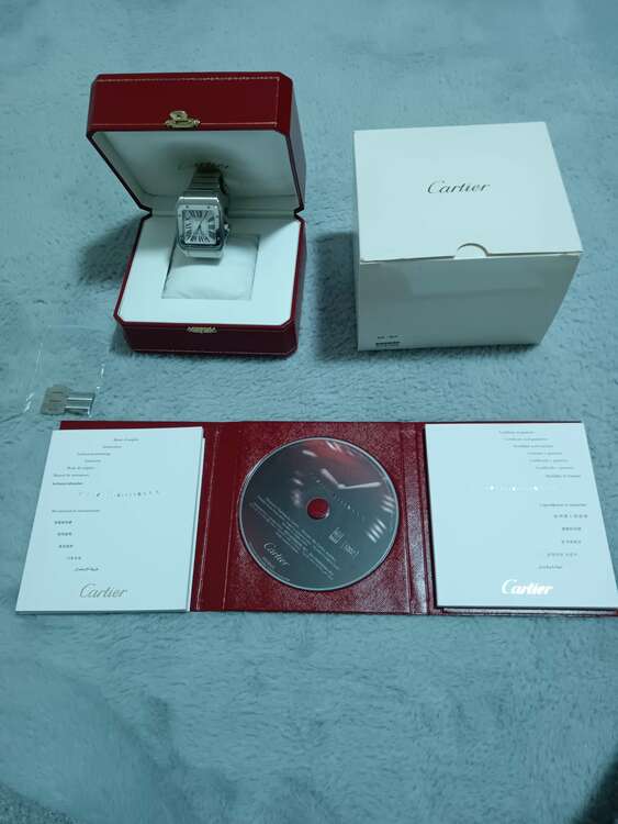 サントス100LM（高級時計）の商品画像 - 査定依頼日：2024年12月10日 - 最高査定価格：600,000円