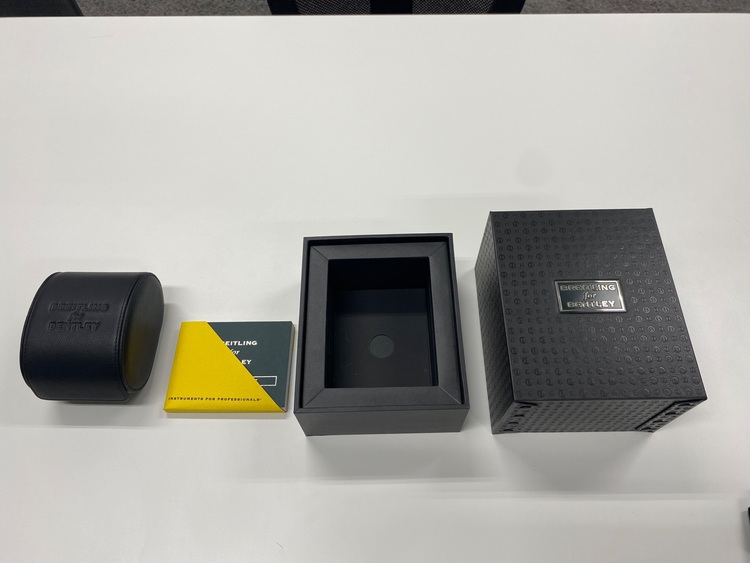 ベントレーGT ICEホワイト（高級時計）の商品画像 - 査定依頼日：2025年6月17日 - 最高査定価格：330,000円