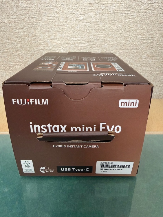 インスタックスミニEVO（カメラ）の商品画像 - 査定依頼日：2026年7月24日 - 最高査定価格：18,300円