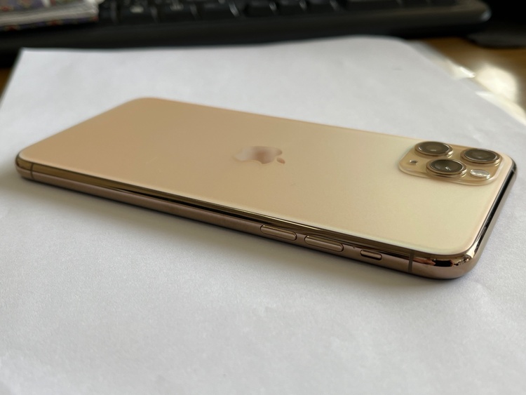 iPhone11 Pro Max 64GB SIMフリー（スマホ）の商品画像 - 査定依頼日：2026年4月25日 - 最高査定価格：26,000円