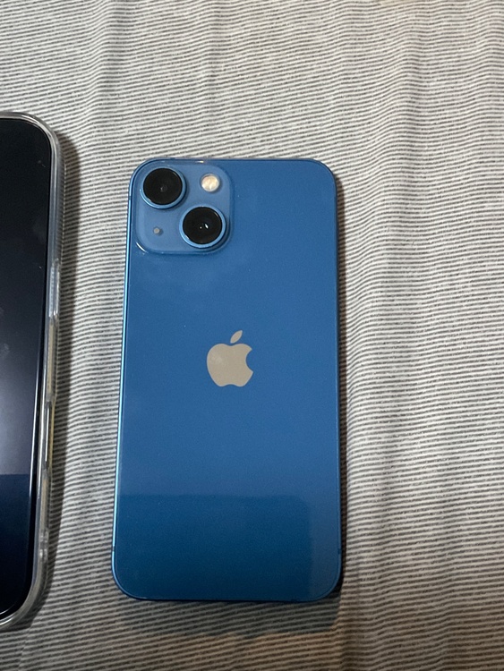 iPhone 13 mini 128GB SIMフリー（スマホ）の商品画像 - 査定依頼日：2025年12月23日 - 最高査定価格：31,000円