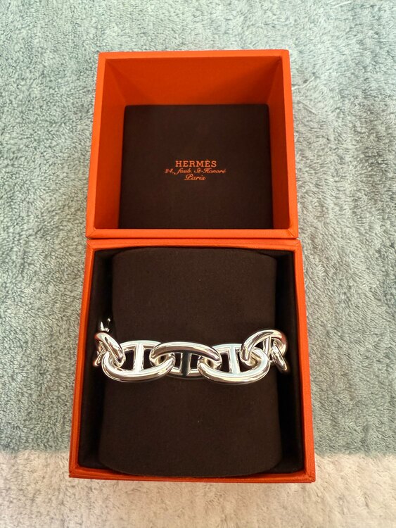 エルメス シェーヌ・ダンクル ブレスレット TGM12（金・貴金属）の商品画像 - 査定依頼日：2025年4月16日 - 最高査定価格：260,000円