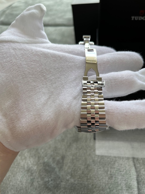 M7941A1A0RU-0003（高級時計）の商品画像 - 査定依頼日：2025年7月17日 - 最高査定価格：420,000円