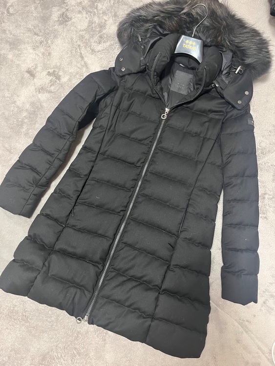 タトラス　ダウン（古着・ファッション）の商品画像 - 査定依頼日：2025年10月25日 - 最高査定価格：25,000円