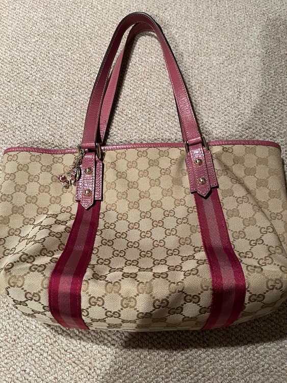 グッチ  （ブランドバッグ）の商品画像 - 査定依頼日：2025年6月2日 - 最高査定価格：17,000円