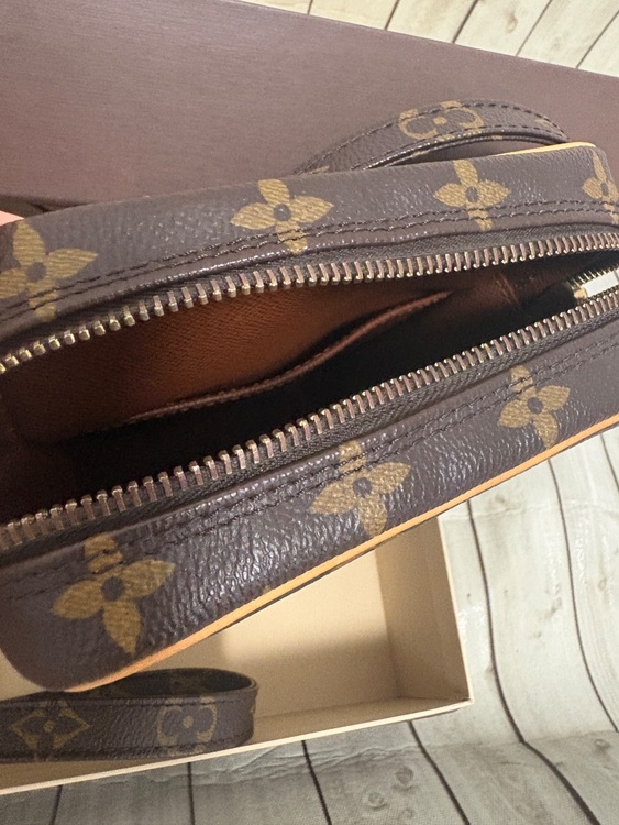 LOUIS VUITTON ダヌーブ PM モノグラム 型番：M45266（ブランドバッグ）の商品画像 - 査定依頼日：2026年9月16日 - 最高査定価格：100,000円