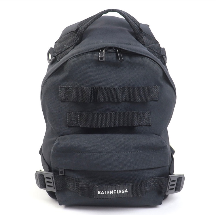 バレンシアガ　アーミー　バックパック　ブラック　ナイロン（ブランドバッグ）の商品画像 - 査定依頼日：2025年8月19日 - 最高査定価格：60,000円