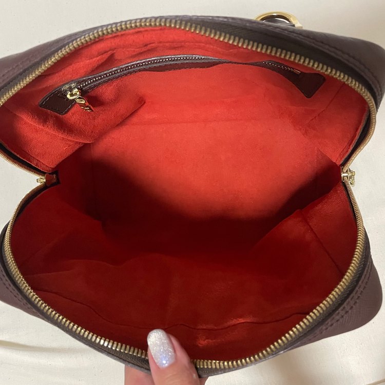 ブレラ（ブランドバッグ）の商品画像 - 査定依頼日：2022年8月29日 - 最高査定価格：50,000円