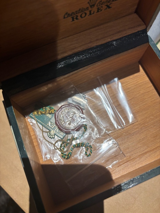 ロレックス　サブマリーナ　16800（高級時計）の商品画像 - 査定依頼日：2025年12月4日 - 最高査定価格：1,550,000円