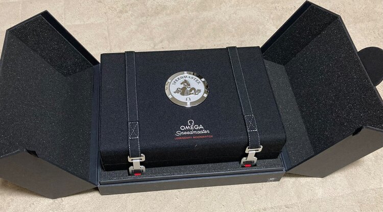 オメガ スピードマスター 3113042300100（高級時計）の商品画像 - 査定依頼日：2025年4月11日 - 最高査定価格：650,000円