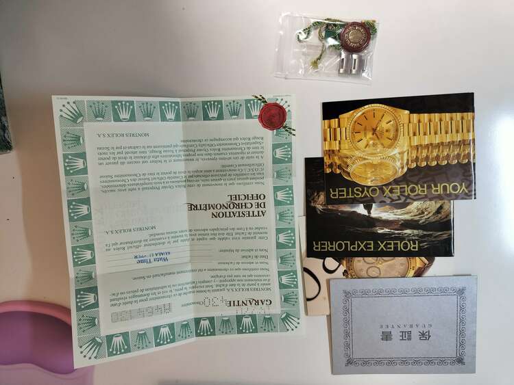 ロレックス エクスプローラー 1427（高級時計）の商品画像 - 査定依頼日：2025年2月10日 - 最高査定価格：830,000円