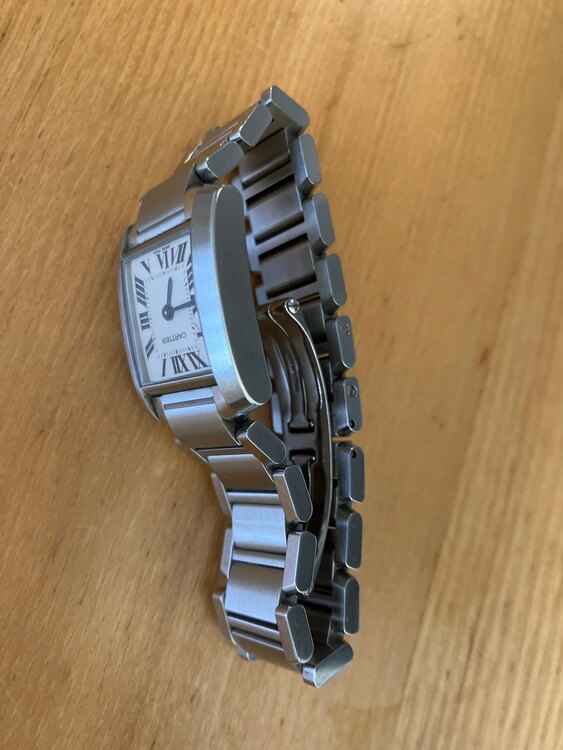 カルティエ タンク （高級時計）の商品画像 - 査定依頼日：2025年3月25日 - 最高査定価格：250,000円