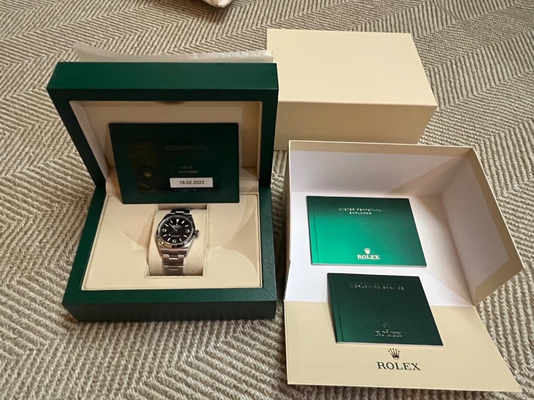 エクスプローラー1 36mm（高級時計）の商品画像 - 査定依頼日：2025年6月27日 - 最高査定価格：1,200,000円