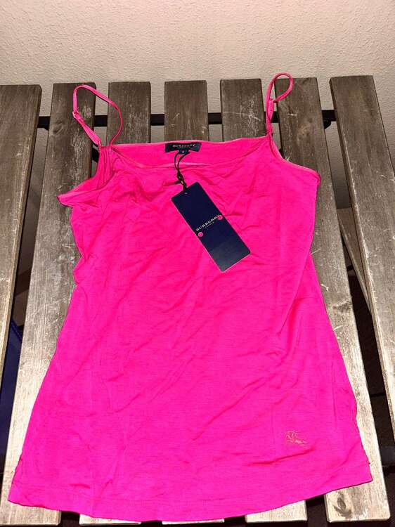 Burberry婦人服（古着・ファッション）の商品画像 - 査定依頼日：2024年11月14日 - 最高査定価格：300円