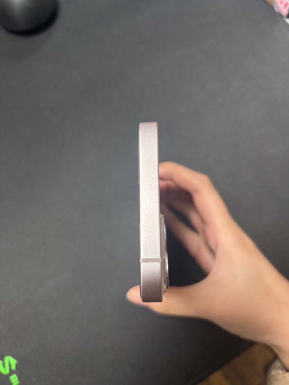 iPhone 13 128GB Softbank（スマホ）の商品画像 - 査定依頼日：2025年6月10日 - 最高査定価格：27,000円