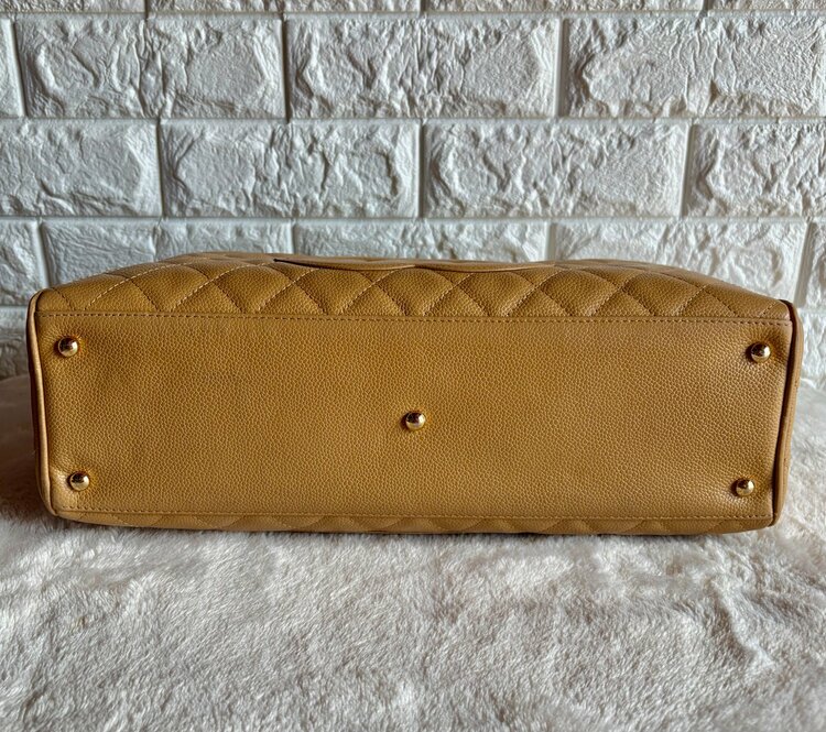 キャビアスキン マトラッセ デカココ（ブランドバッグ）の商品画像 - 査定依頼日：2026年3月13日 - 最高査定価格：280,000円