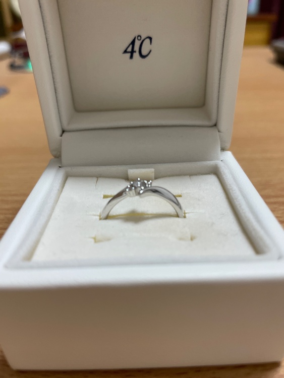 4℃  18KWGダイヤモンドリング（金・貴金属）の商品画像 - 査定依頼日：2026年3月21日 - 最高査定価格：61,000円