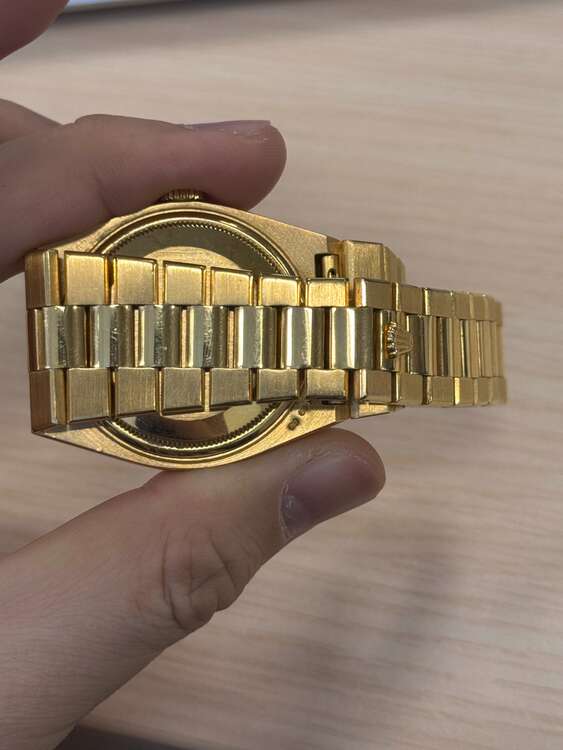 ロレックス デイデイト 1901（高級時計）の商品画像 - 査定依頼日：2025年2月5日 - 最高査定価格：2,000,000円