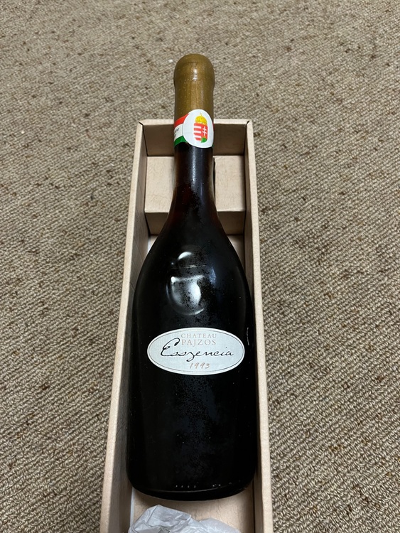 CHATEAU PAJZOS TOKAJI ESSZENCIA 1993（お酒）の商品画像 - 査定依頼日：2025年7月30日 - 最高査定価格：28,000円