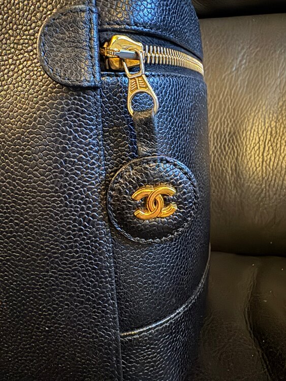 キャビアスキン　バニティ（ブランドバッグ）の商品画像 - 査定依頼日：2025年1月7日 - 最高査定価格：70,000円