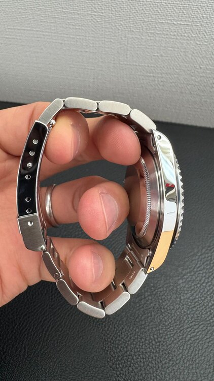 14060M（高級時計）の商品画像 - 査定依頼日：2025年3月18日 - 最高査定価格：1,400,000円