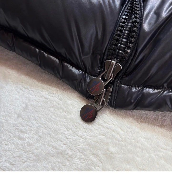MONCLER MAYA（古着・ファッション）の商品画像 - 査定依頼日：2026年8月30日 - 最高査定価格：48,000円