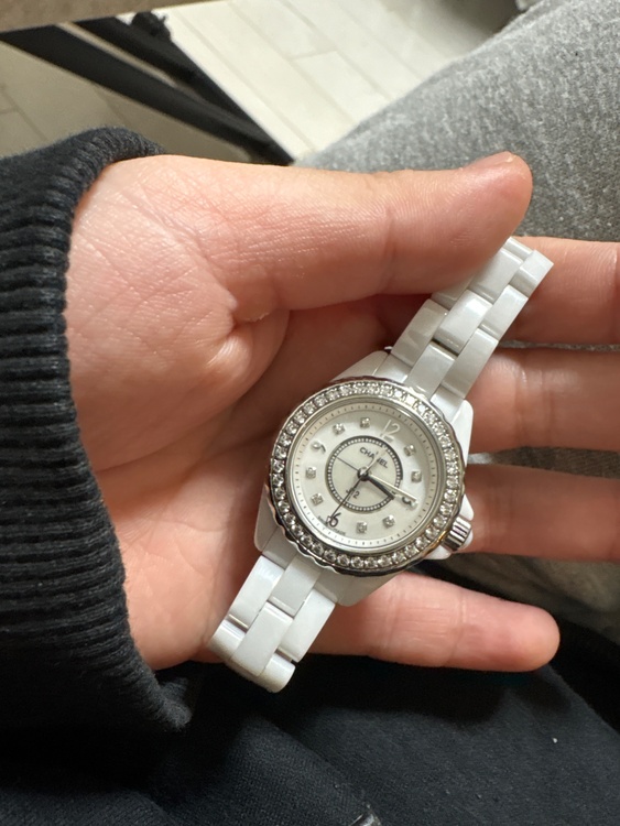 シャネル J12 （高級時計）の商品画像 - 査定依頼日：2026年1月15日 - 最高査定価格：550,000円