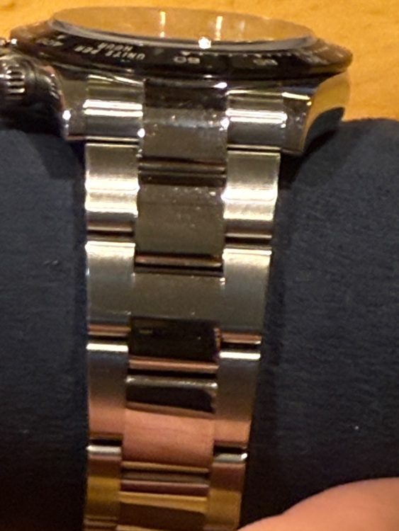 116500LN ステンレス　黒文字盤（高級時計）の商品画像 - 査定依頼日：2025年10月5日 - 最高査定価格：3,720,000円