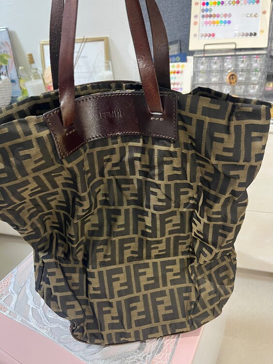 バッグ（ブランドバッグ）の商品画像 - 査定依頼日：2025年5月15日 - 最高査定価格：12,000円