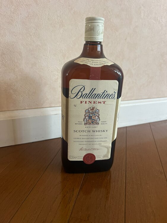 ウイスキー バランタイン （お酒）の商品画像 - 査定依頼日：2025年3月3日 - 最高査定価格：12,500円
