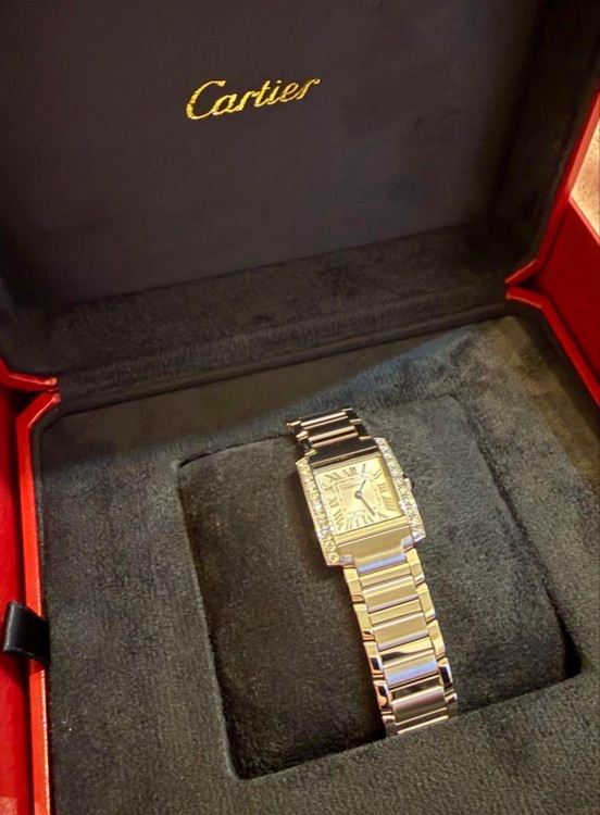 カルティエ タンク （高級時計）の商品画像 - 査定依頼日：2025年11月6日 - 最高査定価格：900,000円