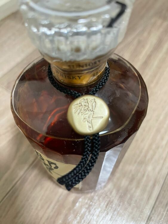 ウイスキー サントリー響 （お酒）の商品画像 - 査定依頼日：2025年11月14日 - 最高査定価格：37,000円