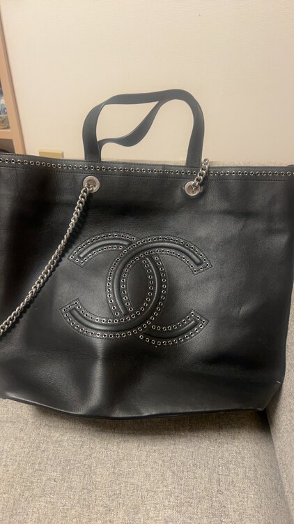 カヴァ（ブランドバッグ）の商品画像 - 査定依頼日：2025年3月13日 - 最高査定価格：300,000円