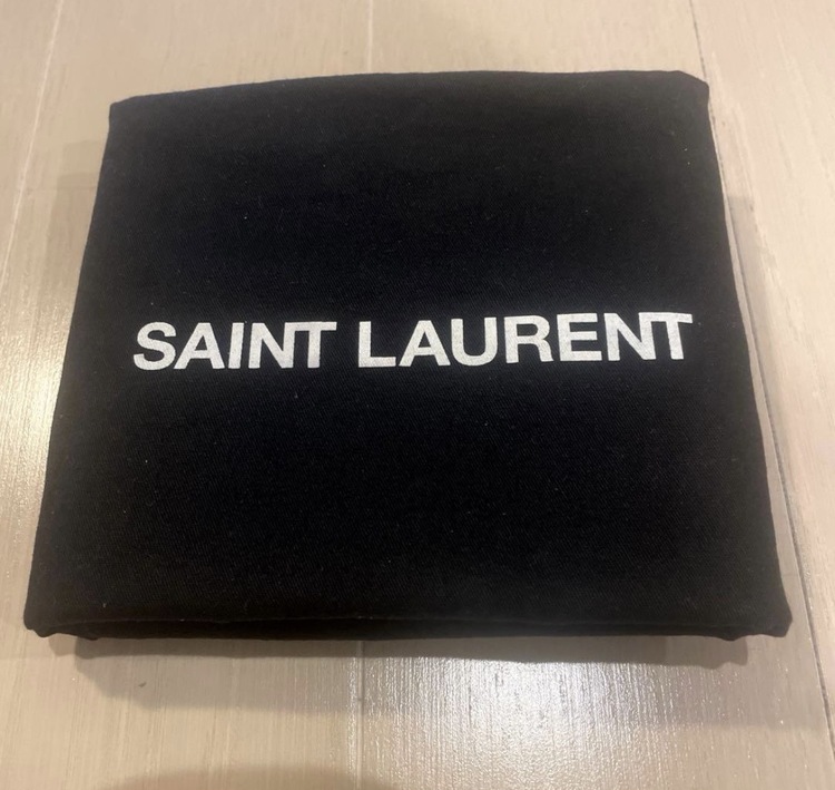 イブサンローラン  （ブランドバッグ）の商品画像 - 査定依頼日：2026年4月18日 - 最高査定価格：66,000円