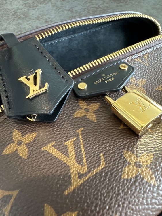 ルイヴィトン モノグラム （ブランドバッグ）の商品画像 - 査定依頼日：2025年9月29日 - 最高査定価格：200,000円