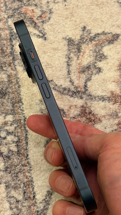 iPhone14（スマホ）の商品画像 - 査定依頼日：2026年5月30日 - 最高査定価格：51,000円